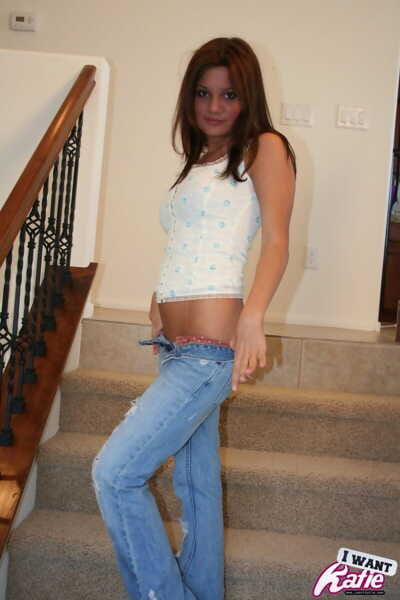 Ebenholz Behaarte juvenile Kate trumpfen deckt Ihr Eng mangos Vorherige zu Rutschen aus jeans